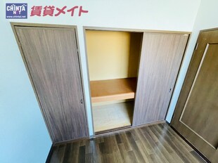 ラトゥール西阿倉川の物件内観写真